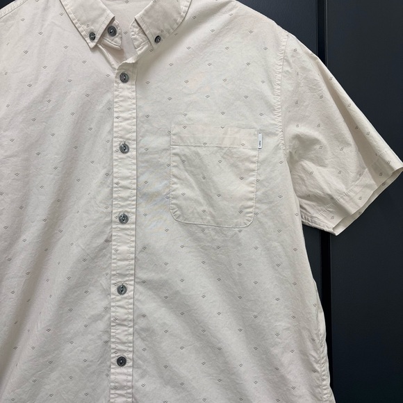 Vuori Crest Button Down Polo Men’s Medium Tan Gray Cotton Stretch Shirt - Picture 5 of 7